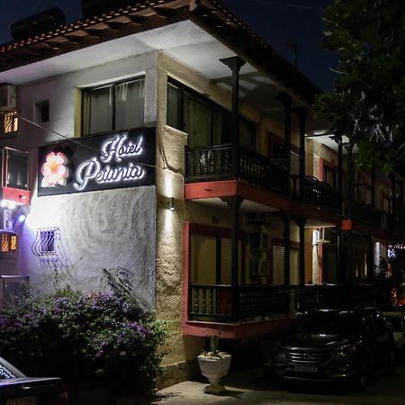 Hotel Petunia Neos Marmaras Bagian luar foto