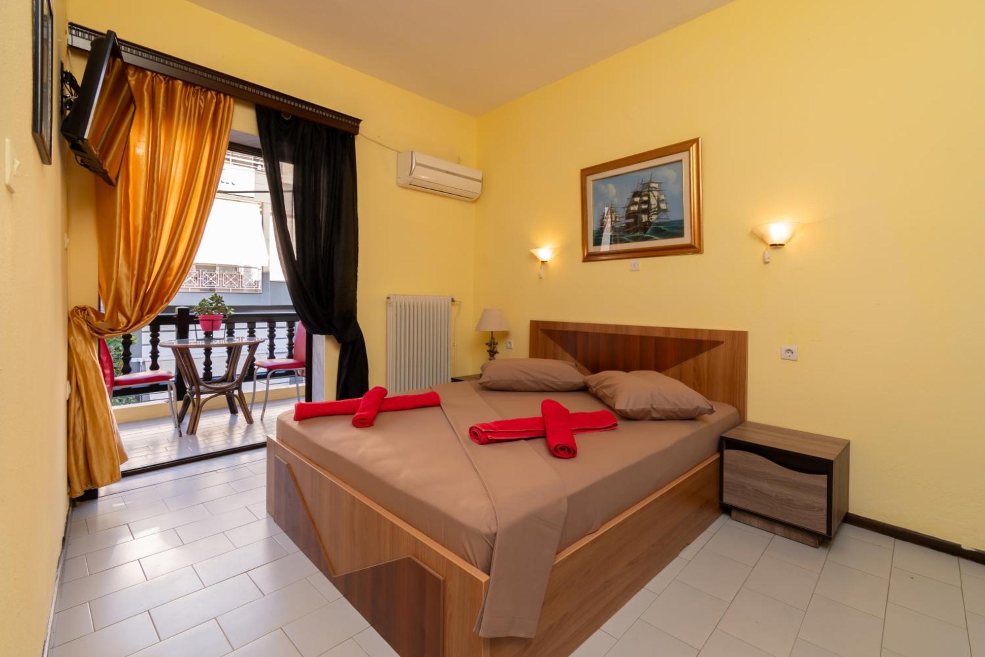 Hotel Petunia Neos Marmaras Bagian luar foto